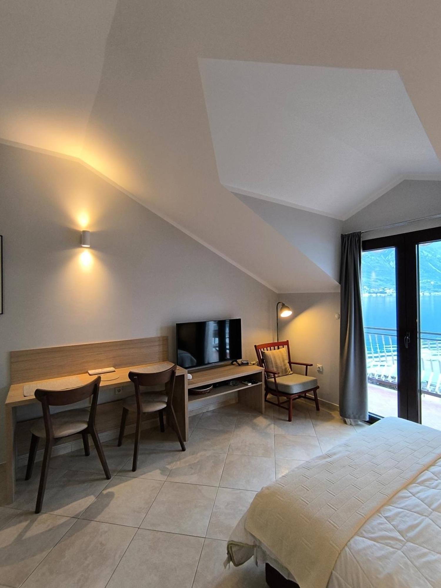 Apartments Djurovic Cattaro Esterno foto